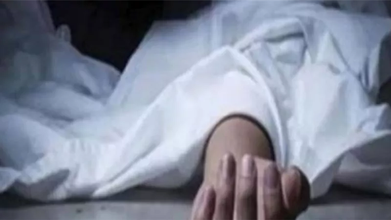 بسبب شكه في سلوكها .. يقتل زوجته و٤ من عائلتها و٤ اطفال