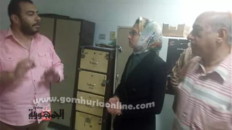 نائب محافظ الوادى الجديد تتفقد مستشفي الخارجة العام