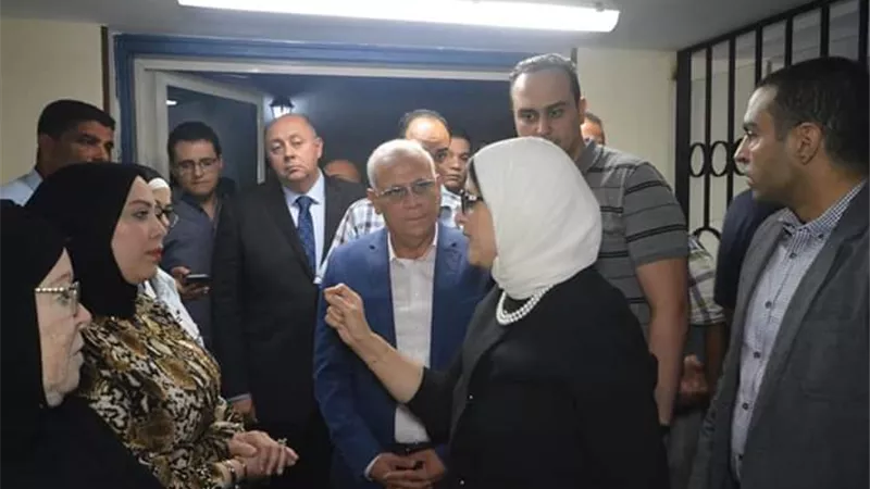 وزيرة الصحة ومحافظ بورسعيد يتفقدان وحدة صحة العرب