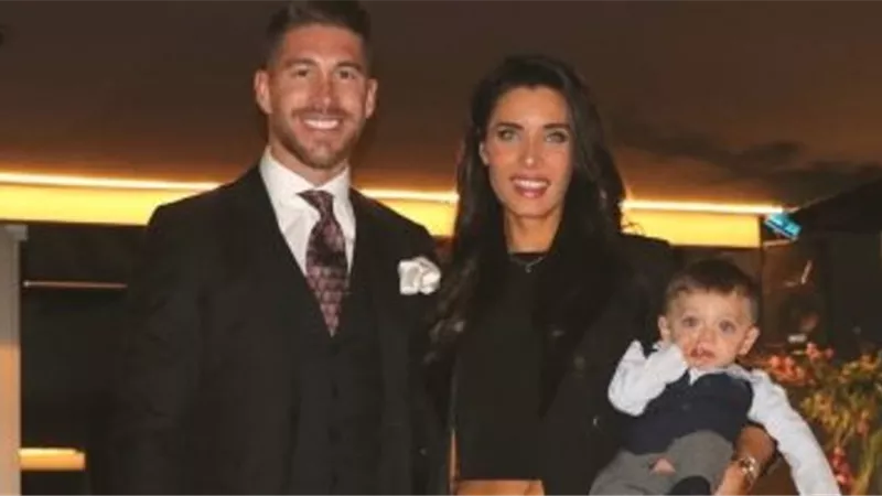 قائد ريال مدريد في الغردقة بصحبة أسرته .. صور