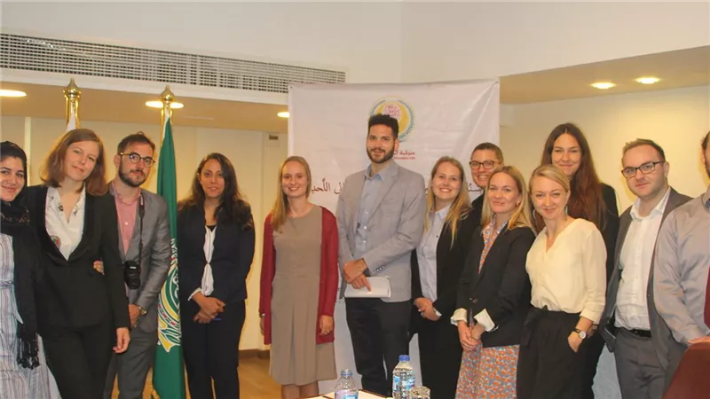 المرأة العربية تستقبل وفداً من القيادات الشبابية الأوروبية والأمريكية والكندية