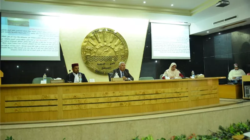 محافظ مطروح: نحرص على الاستجابة لشكاوي المواطنين ومتابعة حلها