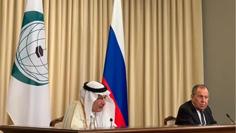 الأمين العام لمنظمة التعاون الإسلامي يؤكد أهمية تعزيز العلاقات مع روسيا