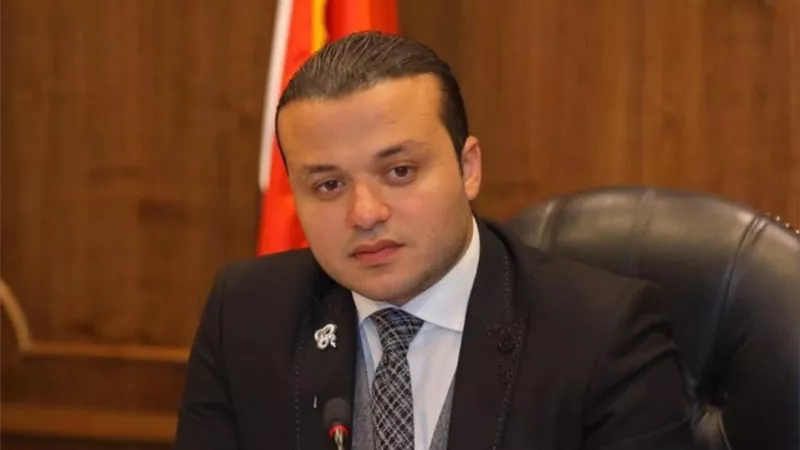 الجارحي: وقف تنفيذ قرار فرض رسوم على البليت حماية للصناعة الوطنية