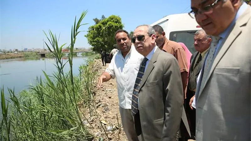 محافظ كفرالشيخ يستجيب لأهالى قرية أبوعمر بعمل حماية على جسر ترعة ميت يزيد