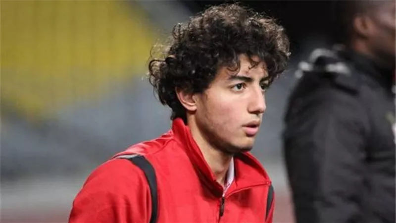 محمد هانى يعتدى على لاسارتى فى غرف خلع الملابس