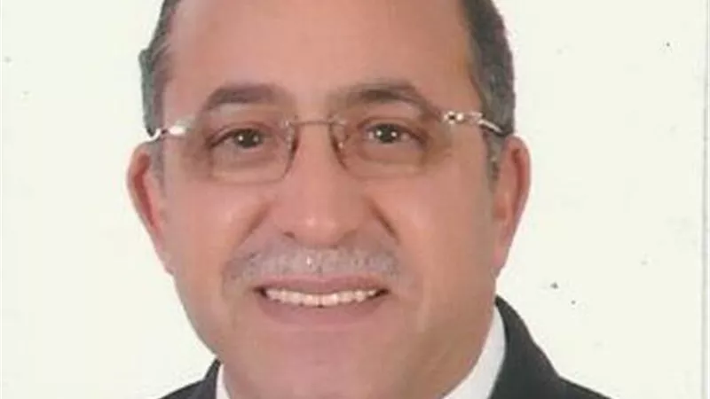 ابوسنه ينعى القبطان يحيى مميش