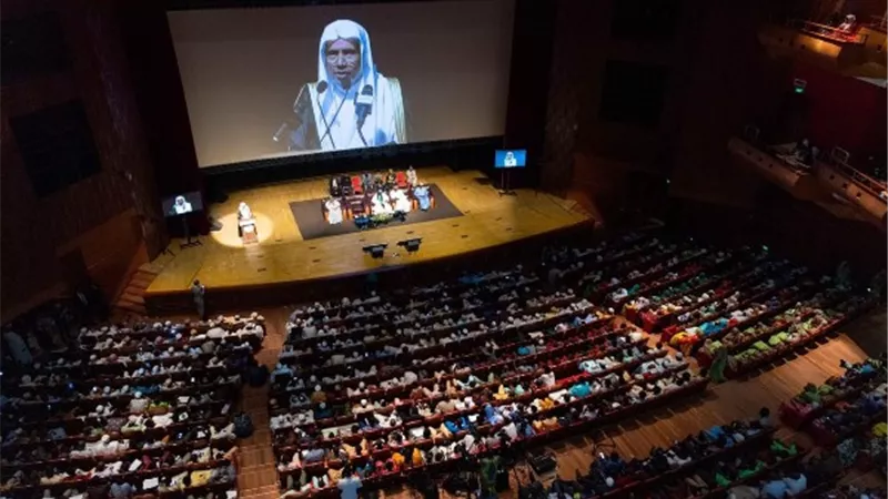 د.العيسي: الأصالة والمعاصرة جناحا الفكر الإسلامي يُحلّق بهما في أفق الإصلاح والإبداع والتأثير الحضاري