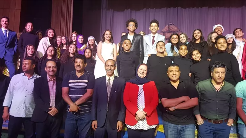 السويس والقاهرة والجيزة والفيوم في منافسات اليوم الثاني لمهرجان المسرح المدرسي.. صور