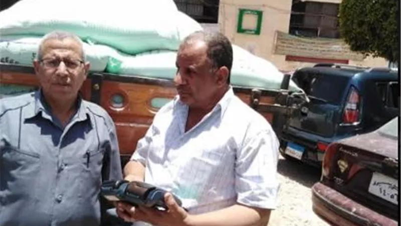 محافظ أسيوط : ضبط 53 شيكارة دقيق مدعم وتحرير 864 مخالفة تموينية متنوعة خلال أسبوع