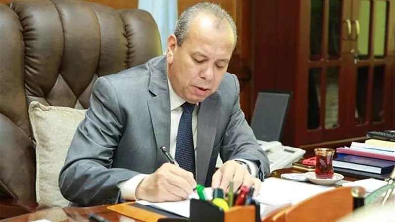 محافظ كفرالشيخ يحيل مدير مستشفى مطوبس المركزي الى النيابة الادارية