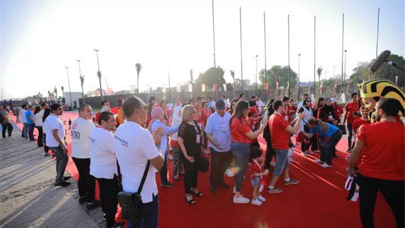ممر شرفي من بريزنتيشن لتكريم أبناء الشهداء باستاد القاهرة.. صور