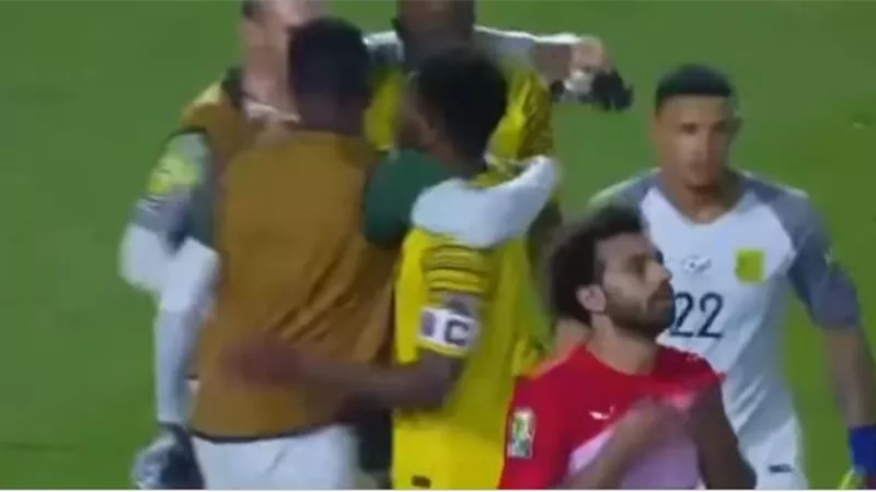 بكاء محمد صلاح بعد إقصاء منتخب 