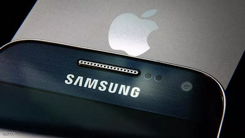 أبل تدفع 680 مليون دولار لسامسونج والسبب ايفون