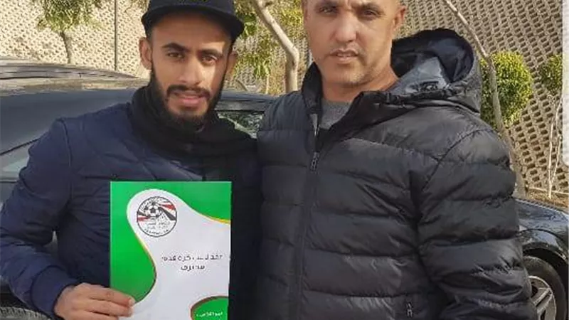 لاعب بتروجت هارب من التجنيد