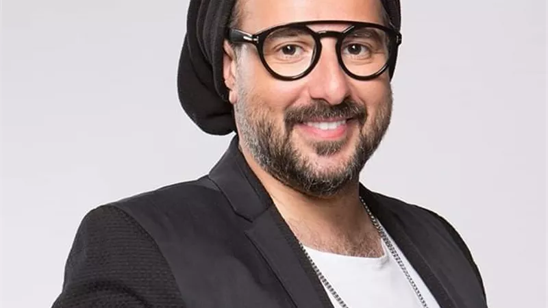 سرقة حساب المطرب كريم ابو زيد على الفيس بوك