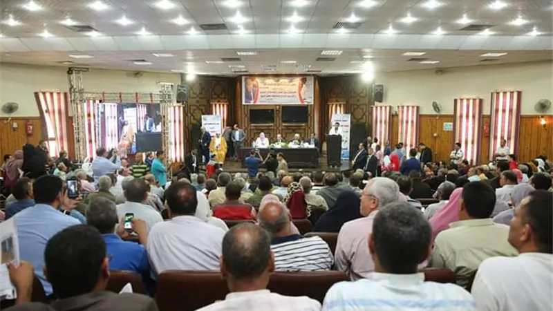 محافظ كفرالشيخ يشهد مؤتمراً حول ربط مدارس التعليم الفنى بالمصانع بعنوان 