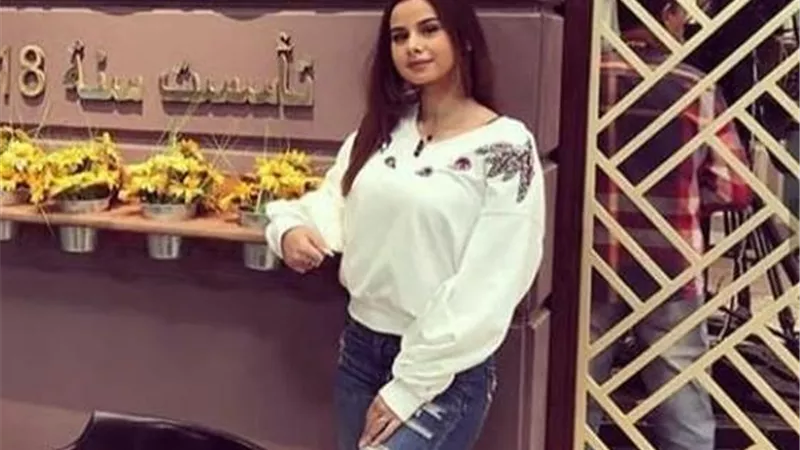 ظهور متألق للفنانة منة عرفة