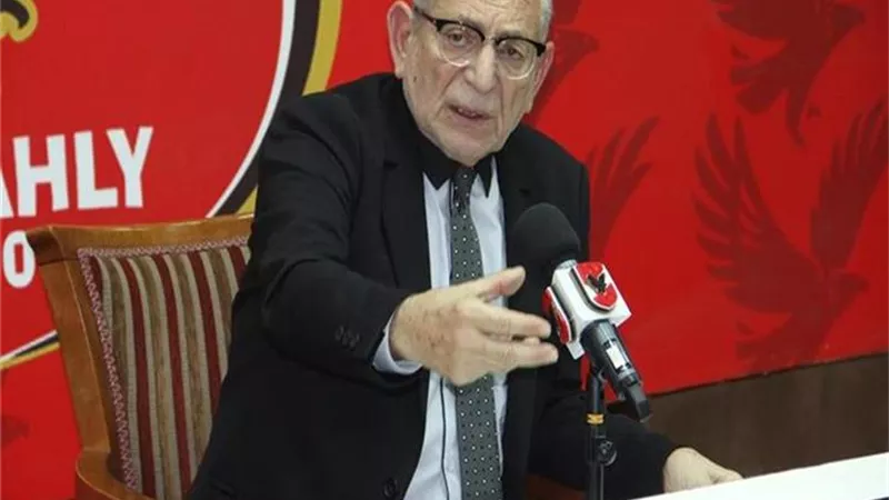 القيعى يكشف عن صفقات الاهلى الجديدة