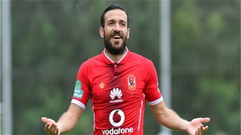 الاهلى يختار على معلول لاعبا محليا