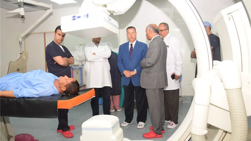 محافظ بني سويف يتفقد المستشفى التخصصي