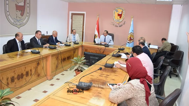 اتفاقية تعاون بين جامعة سوهاج ووزارة التربية والتعليم لإنشاء مدرسة للتعليم المزدوج