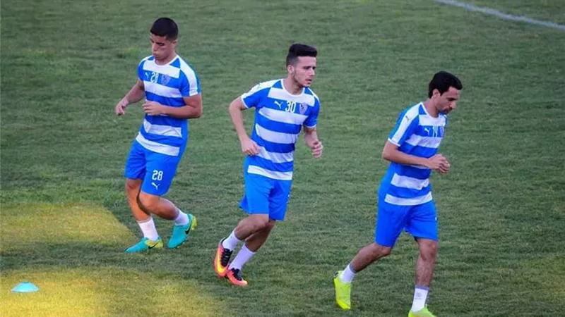 بسيوني وعبدالحميد يشرفان على فقرة تكتيكية بمران الزمالك