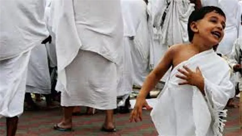 هل يصح حجُّ الصبي؟ وهل يُغنِي عن حج الفريضة؟