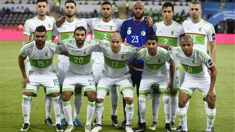 الاهلى يفاوض نجم منتخب الجزائر
