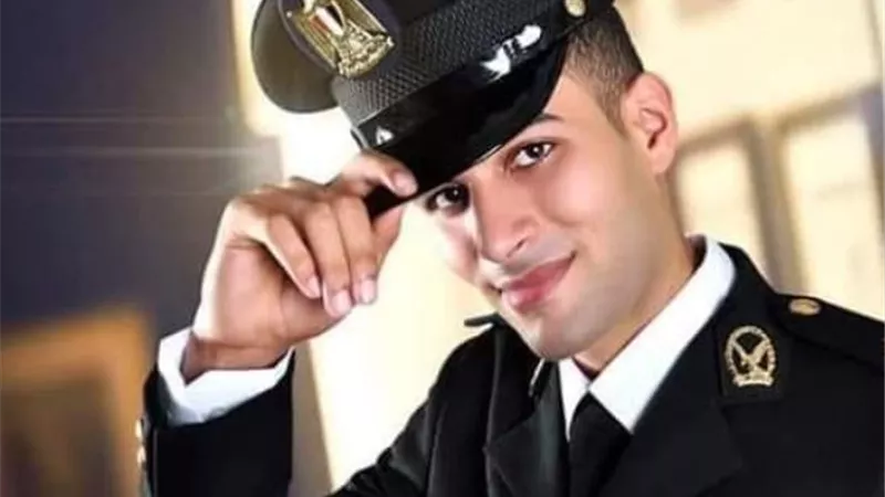 مبروك التخرج للكابتن امجد العزازى