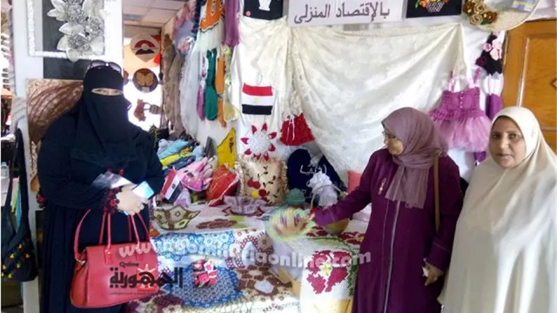 معارض المشغولات اليدوية لتعليم كفرالشيخ تلقي قبول جماهيري