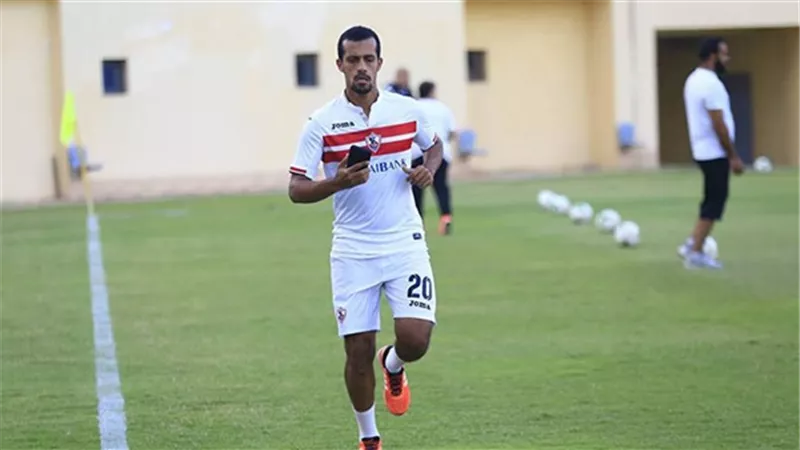 نجم الزمالك يكشف موقف انتقاله الى سموحة