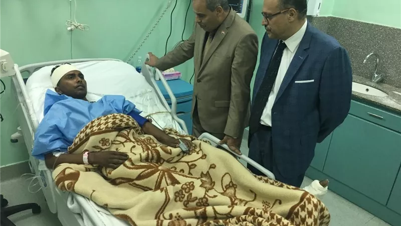 رئيس جامعة الأزهر يطمئن على حالة الطالب أحمد الطيب