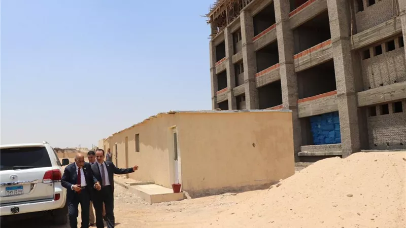 رئيس قضايا الدولة يتفقد المبنى الجديد بمنطقة اكتوبر