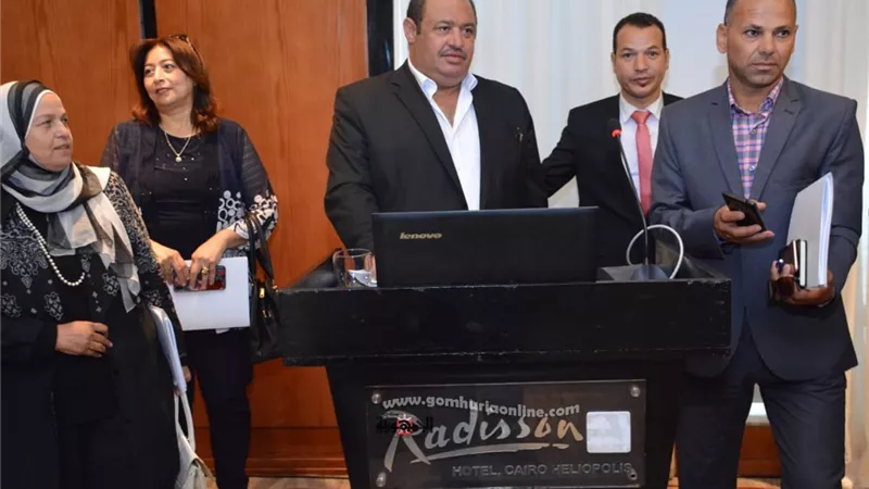 رئيس اتحاد عمال العاشر: العمالة الفنية هى مستقبل الصناعة فى مصر