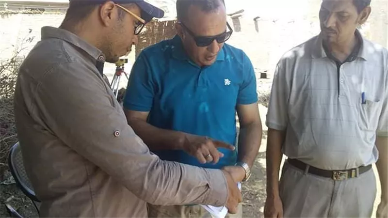 رئيس مركز ومدينة المنشاه بسوهاج يقود حملات رفع التراكمات والقضاء على القمامة