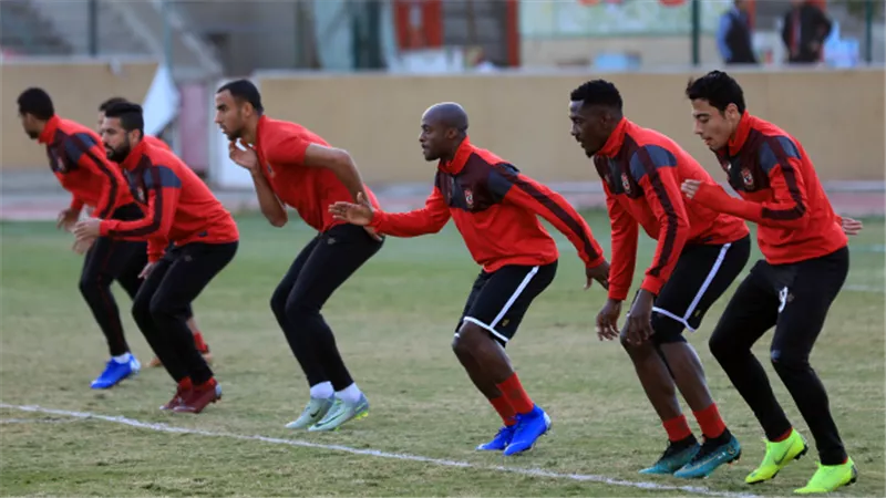 نجم انجولا ينتظم فى تدريبات الاهلى الجماعية