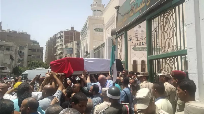 جنازه عسكرية لعميد شرطة توفى بازمة قلبية في مباراه الجزائر وكوت ديفوار