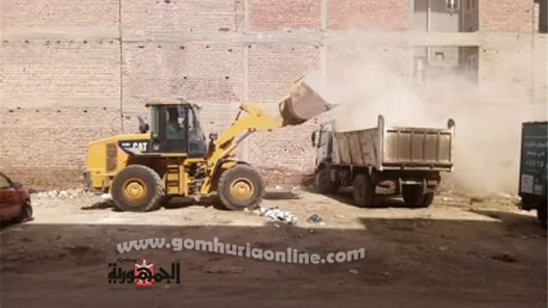 إزالة عقار آيل للسقوط بمدينة بنى سويف