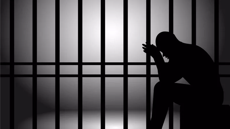 يسجن 3 سنوات فى إيطاليا . . اعتقدوا أنه مجرم خطير