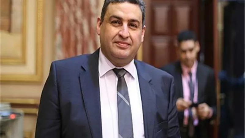 النائب محمد العقاد يتقدم ببيان عاجل لحق العاملين بالمستشفيات الجامعية الالتحاق بالسلك الجامعى
