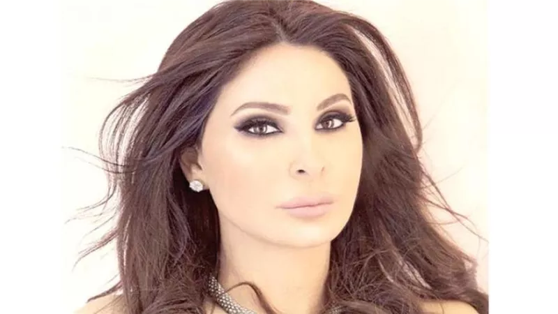 اليسا تفتح النار على مدير مهرجان قرطاج التونسي