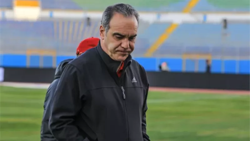 انقسام داخل الاهلى بسبب رحيل لاسارتى