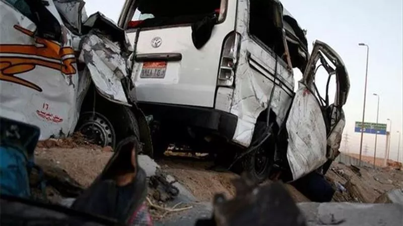 مصرع 3 أشخاص واصابة 23 فى حادثى تصادم بالدقهلية