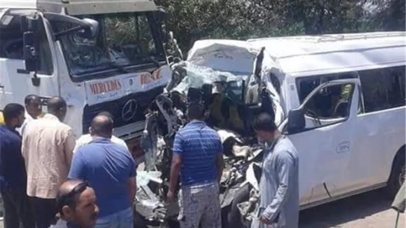 مصرع شخصين وإصابة 12 أخرين في انقلاب ميكروباص في الدقهلية