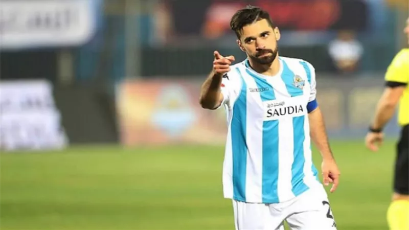 بيراميدز يحتفل بعيد ميلاد عبد الله السعيد