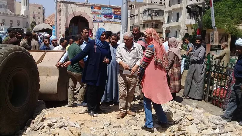 إيقاف أعمال البناء المخالف وازالتها بحى العمرى بسوهاج