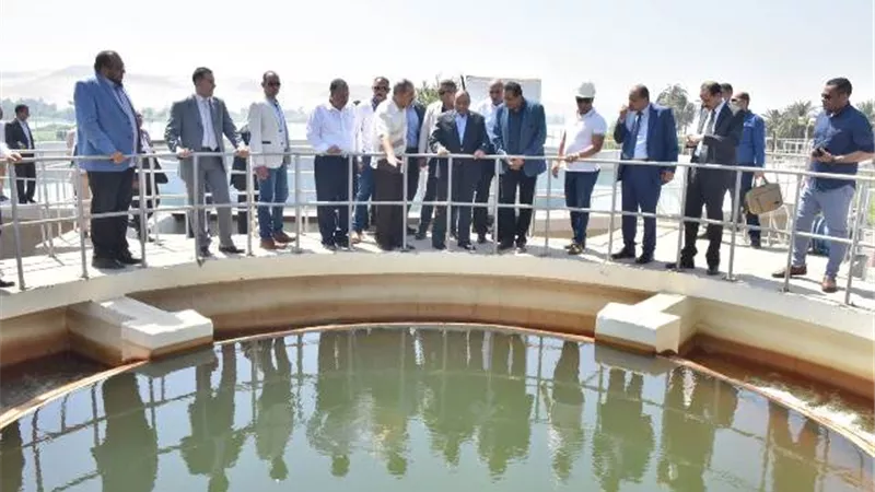 وزير التنمية المحلية ومحافظ أسيوط يفتتحان المركز التكنولوجي لخدمة المواطنين بديروط