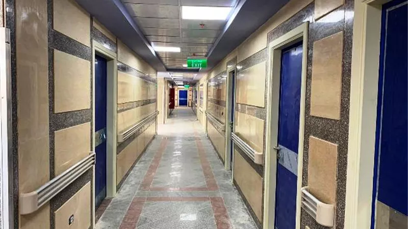 شاهد التشطيبات النهائية للمرحلة الأولى بمستشفى بدر الجامعى .. بالصور