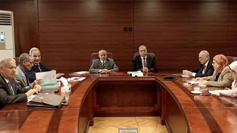 المجلس الاعلى للنيابة الادارية يستعرض سبل تطوير منظومة العمل